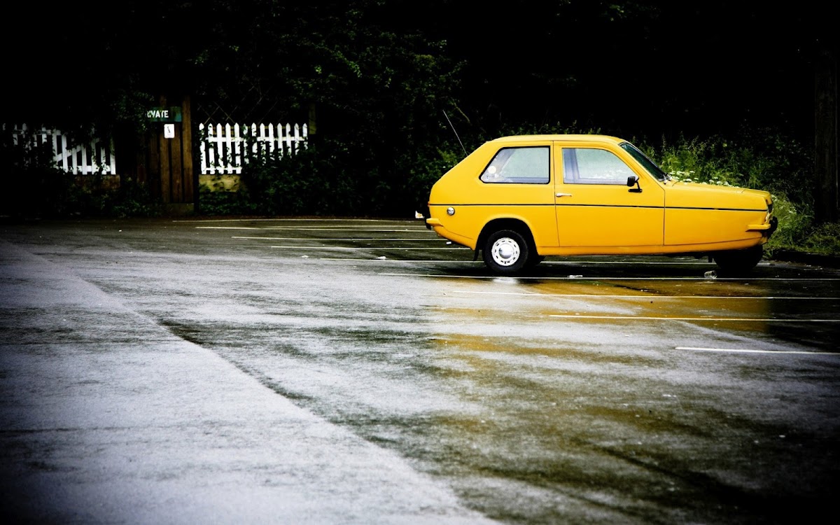 Yellow Classic Car Widescreen Wallpaper