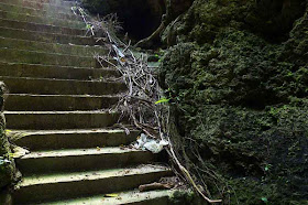 Halloween,broken concrete stairs