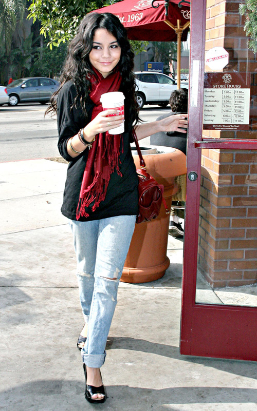 vanessa hudgens outfits. vanessa hudgens casual outfits