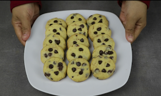 Gambar kue kering chocolate chip cookies