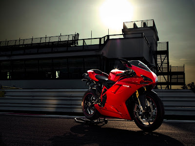 2010 Ducati 1198S First Look