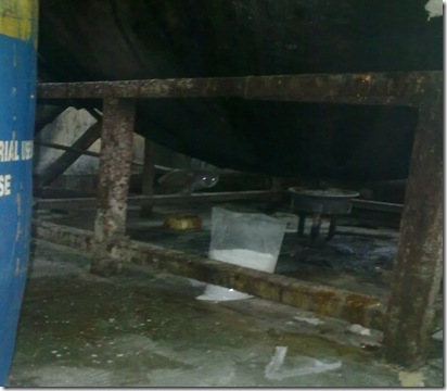 Sitting below the Kadai