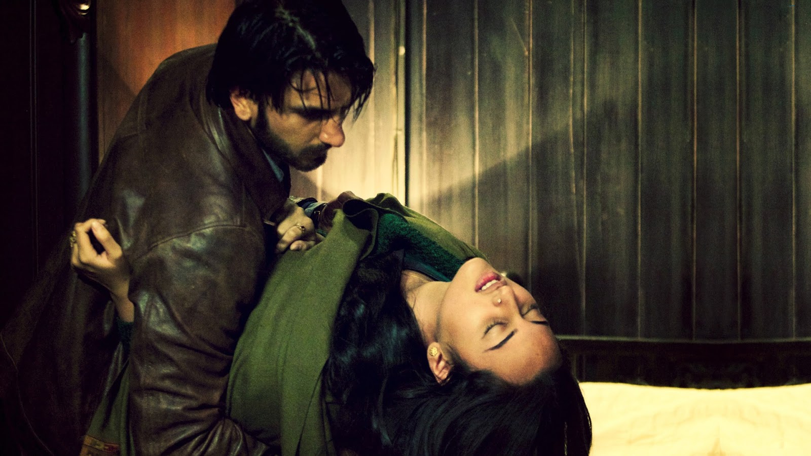 Download Lootera Movie