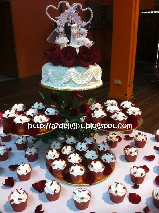 Red White Theme Wedding Cakes