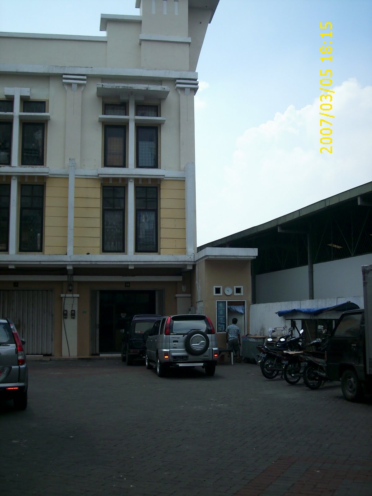 JUAL BELI SEWA PROPERTI: Ruko Dijual: Jln. Kranggan 102 