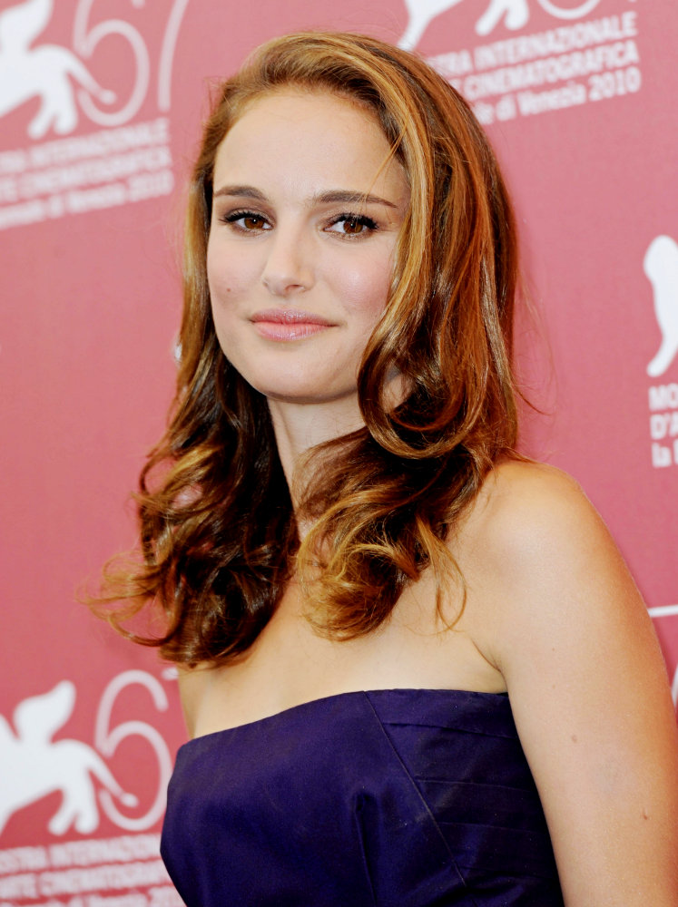 A new life hartz: Natalie Portman in Different Hairstyle Look