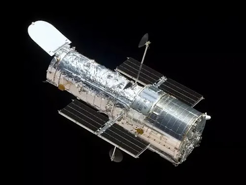 Hubble_space_telescope_Into_the_dark_space