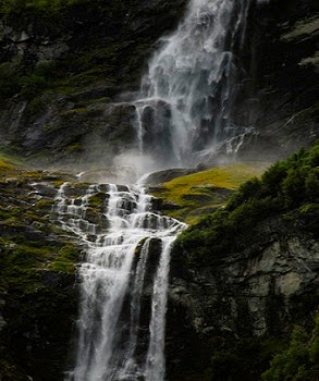 Air Terjun Paling Bahaya di Dunia