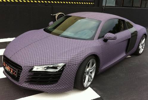 Audi R8 in matte purple checkered people Dartz French subsidiary located in 