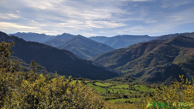 Vista del Valle de Aller subiendo a la zona alta del Pico Formoso