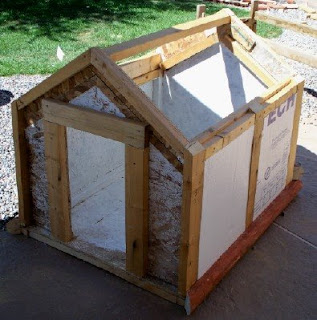 Doghouse construction