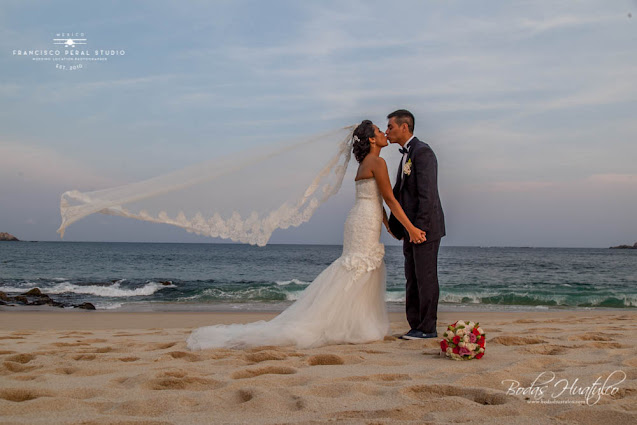 boda en playa, beach wedding, Oaxaca, México, Bodas Huatulco, Wedding Planner