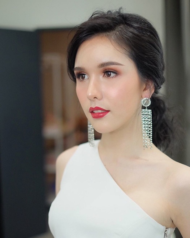Chalisa Fusaktrakul @chalisa_lucky most beautiful Thailand transgender girls Instagram photo