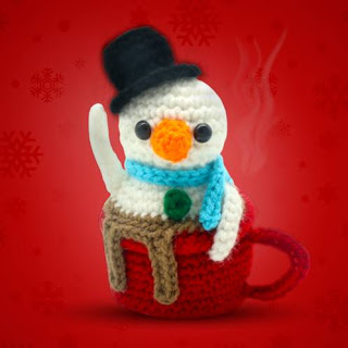 PATRON GRATIS MUÑECO DE NIEVE EN TAZA AMIGURUMI 57696