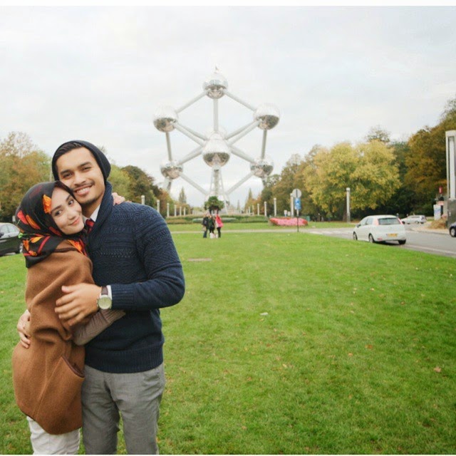 9 Gambar Romantik Aeril Zafrel & Wawa Zainal Di Kota 