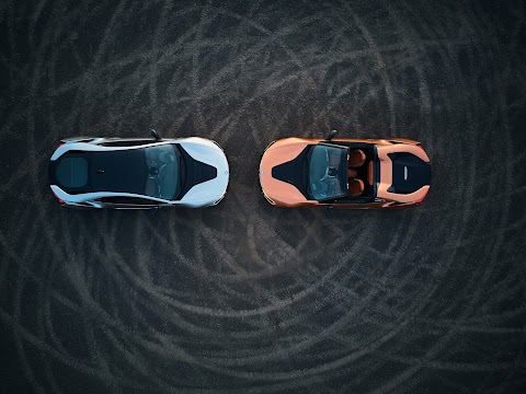 2019 BMW i8 Roadster and Coupe