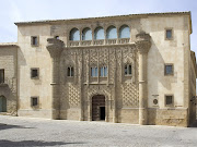 En el centro neurálgico de Baeza, conformado por las Plazas de Santa María y . (baeza )