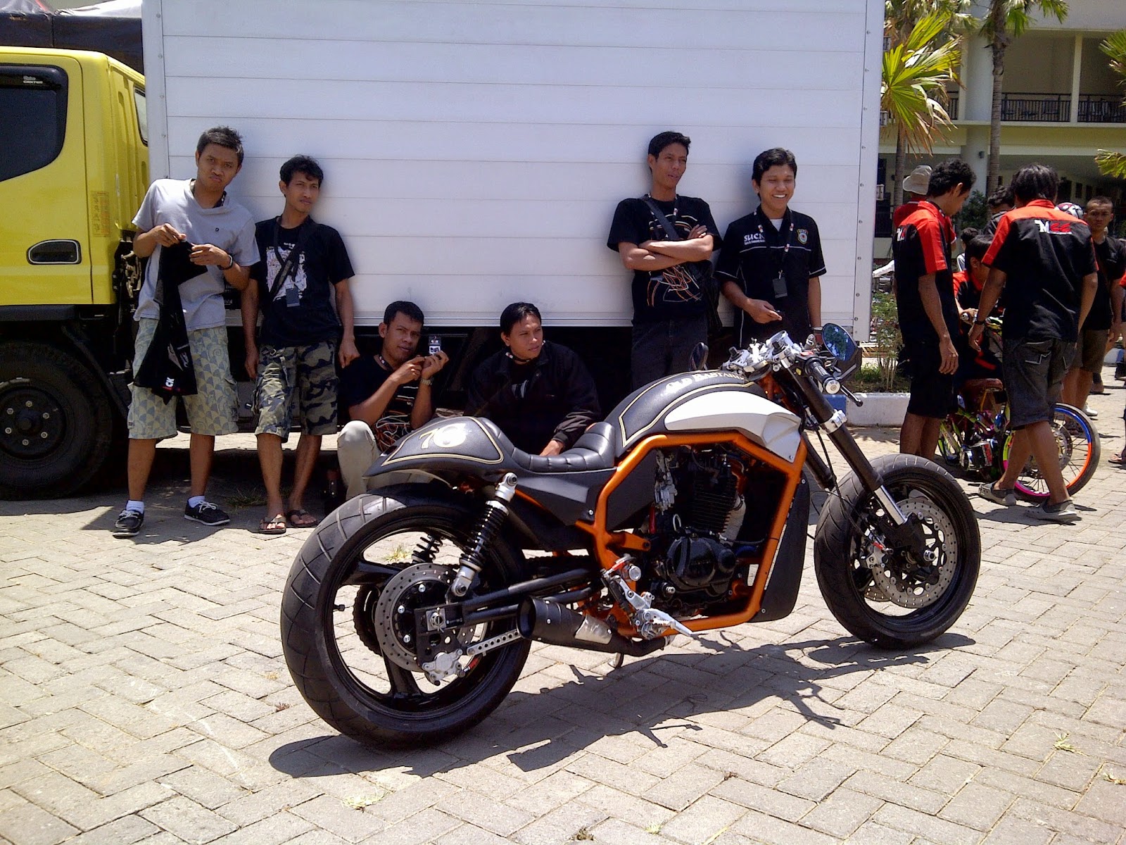 Gdzh Custom Cycle