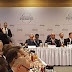 شاهد بالصور..وزير الخارجية اليمني يجلس بجوار ”نتنياهو” في مؤتمر ”وراسو”..هل تكون بداية للتطبيع؟