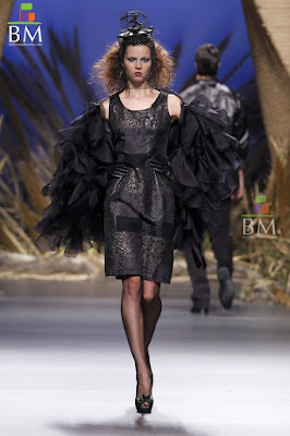 Madrid Fashion Week photos, Madrid Fashion Week Wallpaper gallery, pictures Madrid Fashion Week, Bollywood Fashion Shows, Bollywood news, Bollywood pictures, Madrid Fashion Week Photo Gallery, Madrid Fashion Week Reviews, Madrid Fashion Week News