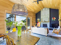 Australian Family House Design Combines The Best Of Bright And Sunny Oceanside Style And Contemporary Design Cues