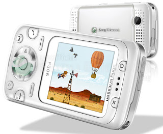 Sony Ericsson F305 is for fun and games