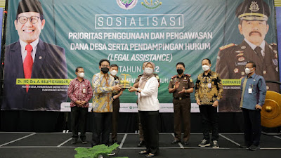 Wagub Lampung Dampingi Mendes PDTT Buka Sosialisasi Prioritas Pembangunan & Pengawasan Dana Desa