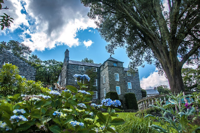 Clough Williams-Ellis House copyright @ sightseeingshoes