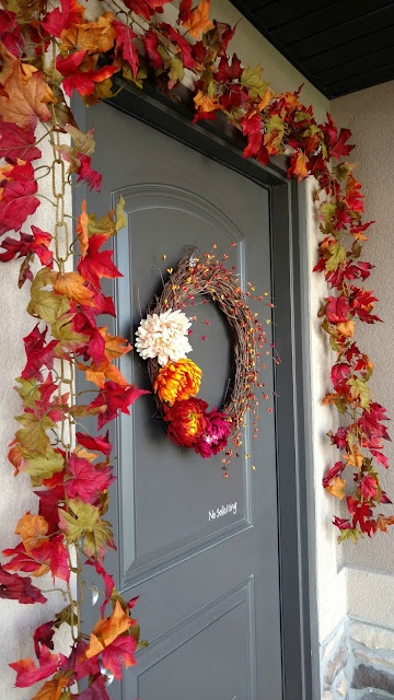 Fall Home Tour: Front Porch and Mantle Inspiration plus 8 other bloggers share how they decorate their homes for the fall!