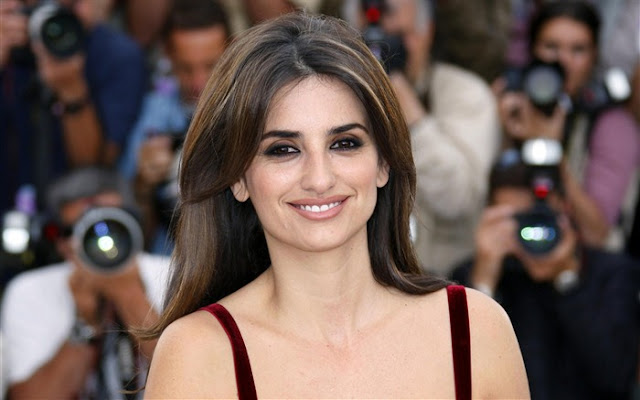 Penelope Cruz Photos