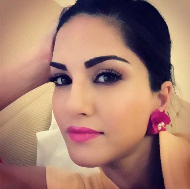 Sunny Leone Indian Actress Hot And Sexy Pictures 2019