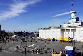 Речной вокзал со стороны Почтовой площади