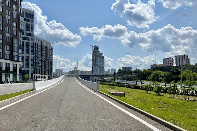 проспект Генерала Дорохова, строящийся автомобильный путепровод