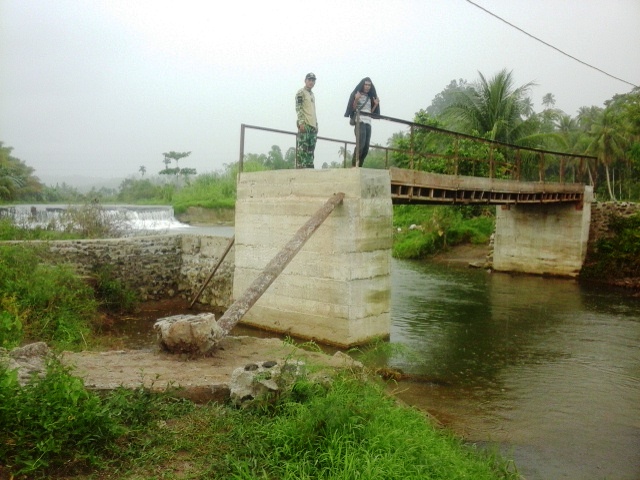 KISAH Masyarakat Kampung Balimbiang dan Mimpi Pembangunan Jalan dan Jembatan”.