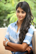 Pooja hegde gorgeous photo shoot-thumbnail-23