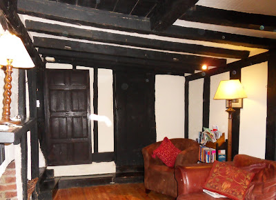 Room in 13th century cottage in Rye showing orbs and a white streak