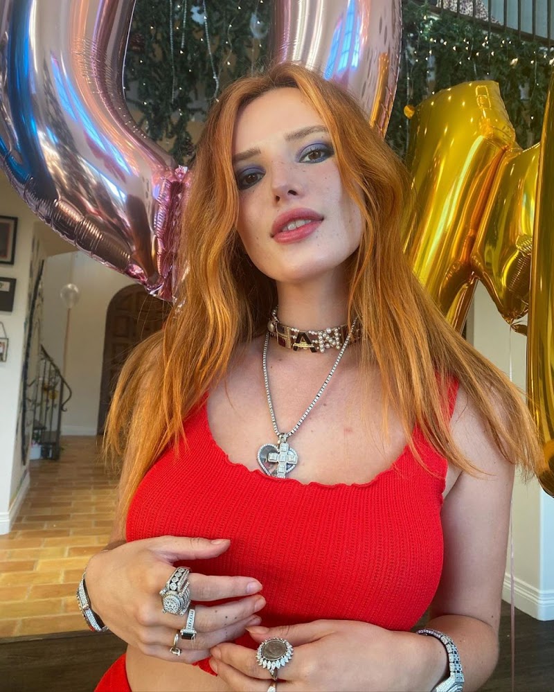 Bella Thorne Instagram Photos 16 Jun -2020