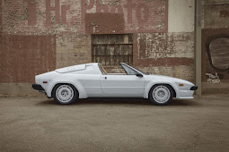 BEST PHOTOGRAPHY 1985 LAMBORGHINI JALPA 