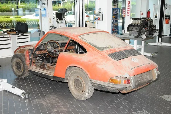 Porsche 911 901 restaurado