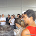 Entre vaias e aplausos Edson Vieira (PSDB) discutiu o projeto no Calçadão do Moda Center