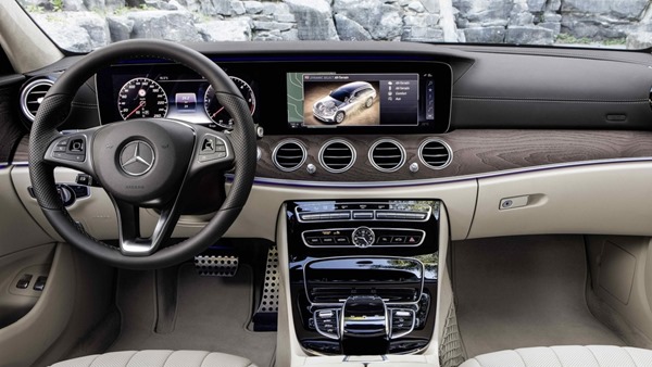 Mercedes-Benz-E-Class_All-Terrain interior Mercedes-Benz-E-Class_All-Terrain interior