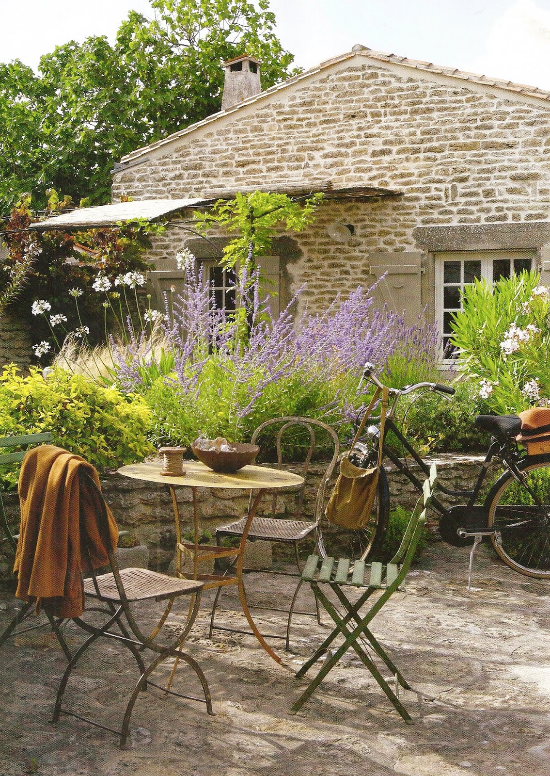 Décor de Provence: More Inspiration from Provence!