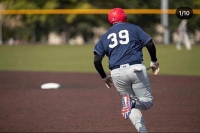 Josh nichols running the bases after hitting a double for the Grays at nlbm summer classic in Kansas City