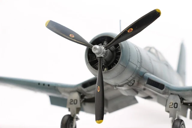 Maquette du F4U-1 CORSAIR de Tamiya au 1/48.