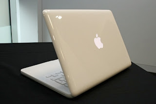Apple MacBook 2009 -  Power,stylishness and low price
