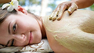 8 BENEFITS OF BODY SCRUB