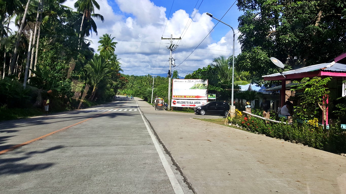 Sarangani - Davao Del Sur Road intersection with Gumasa Beach Road