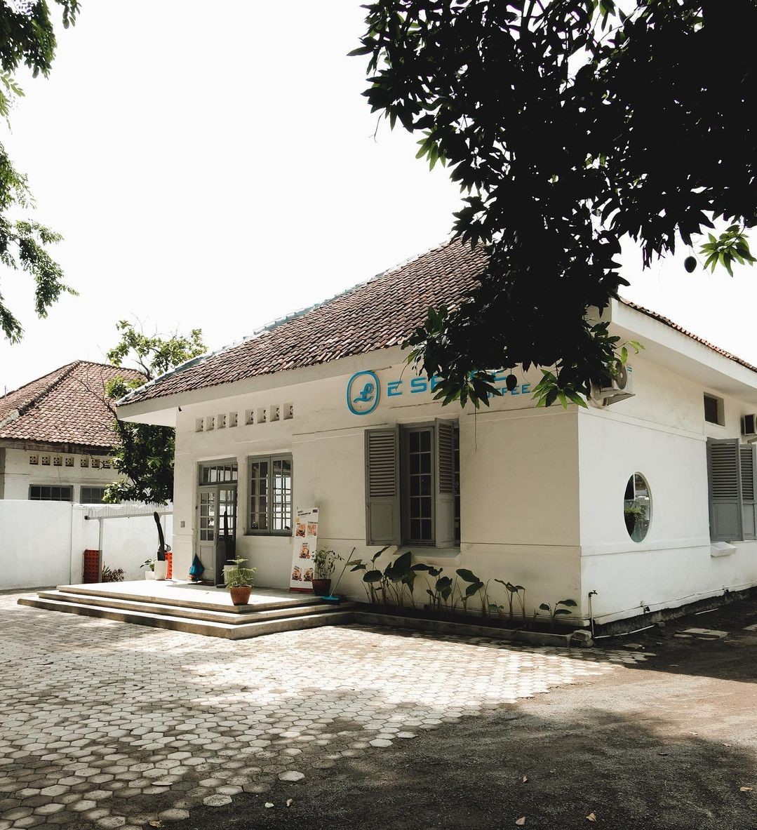 E Space Coffee Cirebon Harga Menu, Jam Buka & Lokasi