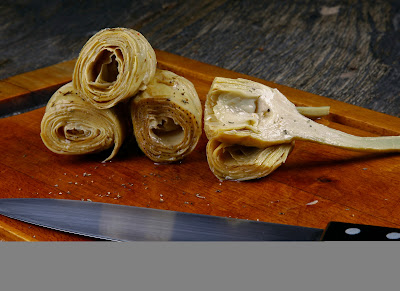 Olea europaea sliced artichokes in olive oil