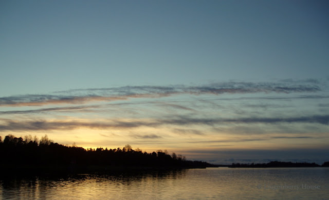 Lingonberryhouse, beach, autumn, syksy, meri